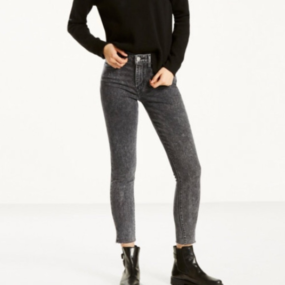 NWT Levi’s 721 High Rise Skinny Jeans